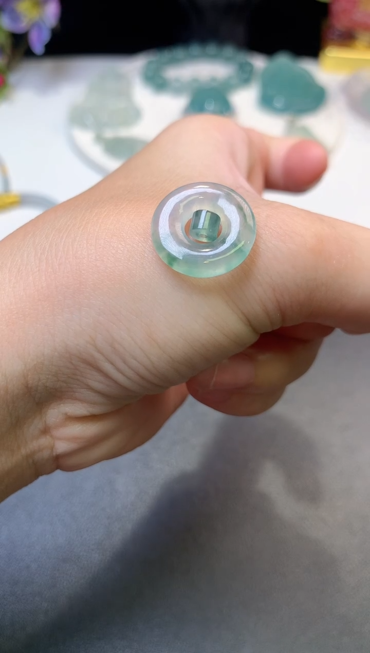 未镶嵌定制翡翠毛货