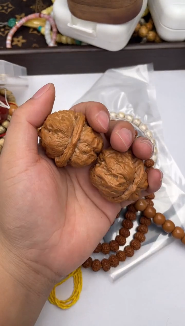 【闪购商品】文玩核桃把件文玩核桃一对
