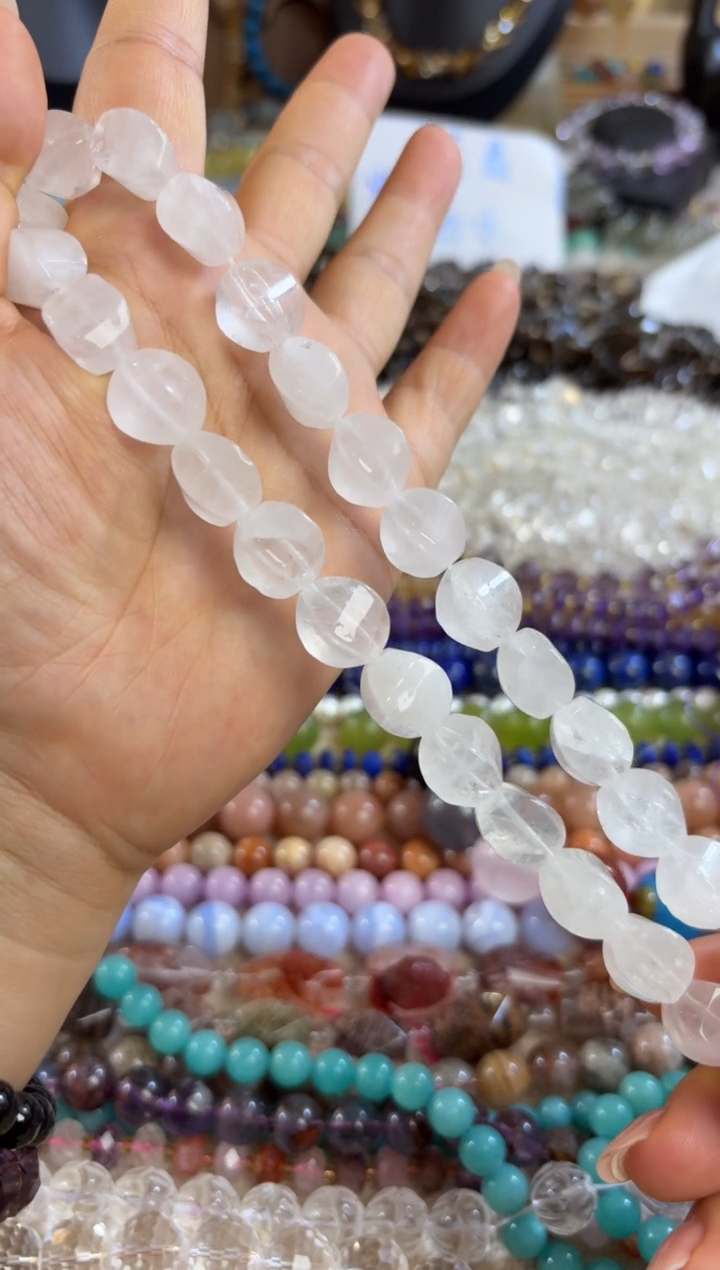 未镶嵌玛瑙/玉髓珠宝半成品白水扭扭