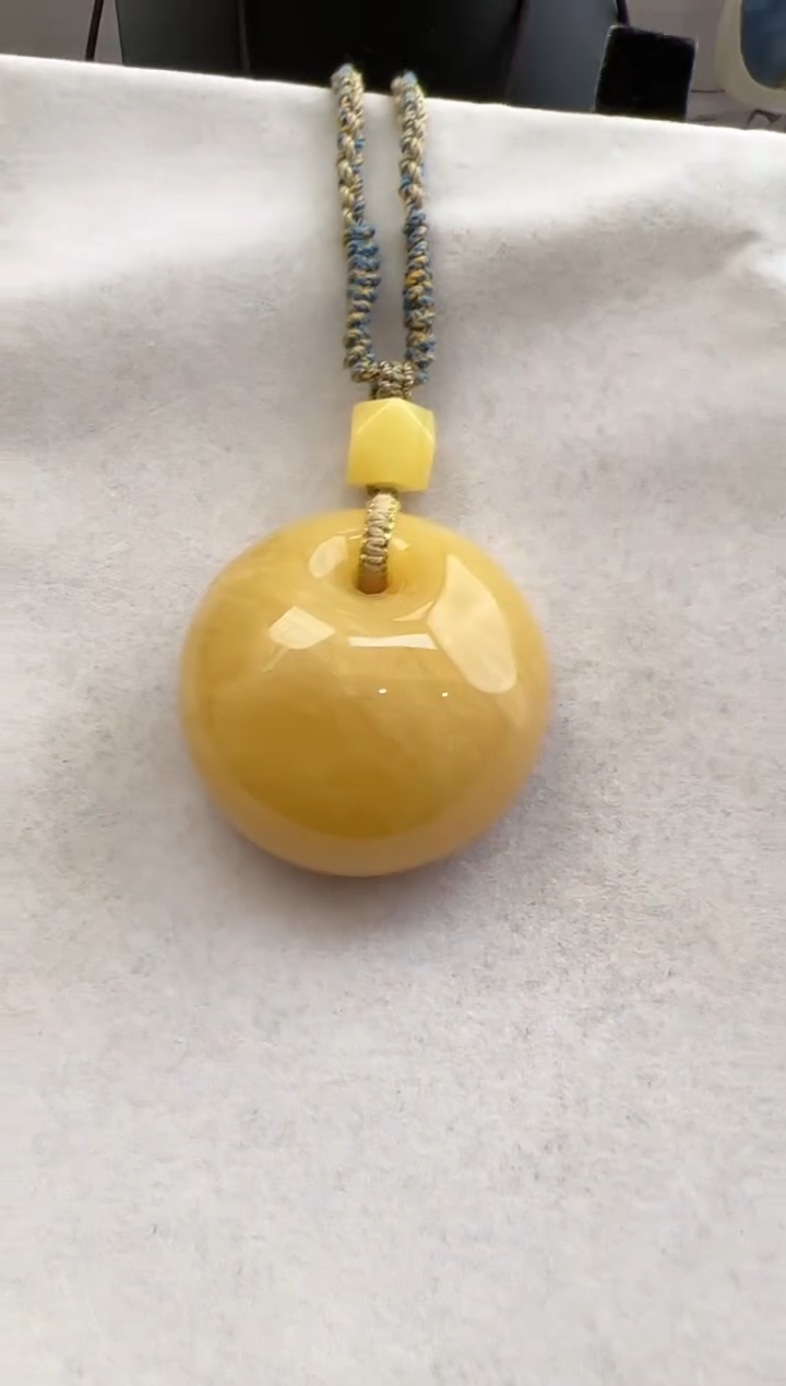 【闪购商品】琥珀裸石未镶嵌10204235-吊坠