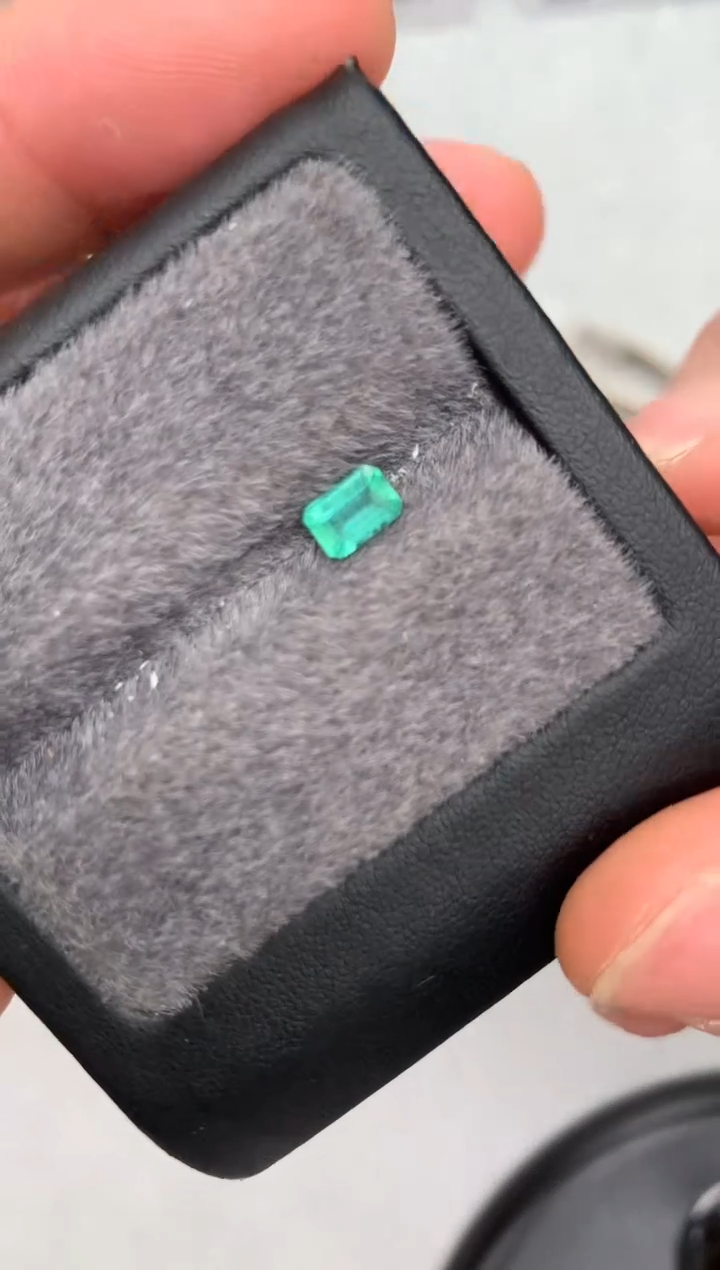 【闪购商品】祖母绿裸石未镶嵌9-15 祖母绿裸石