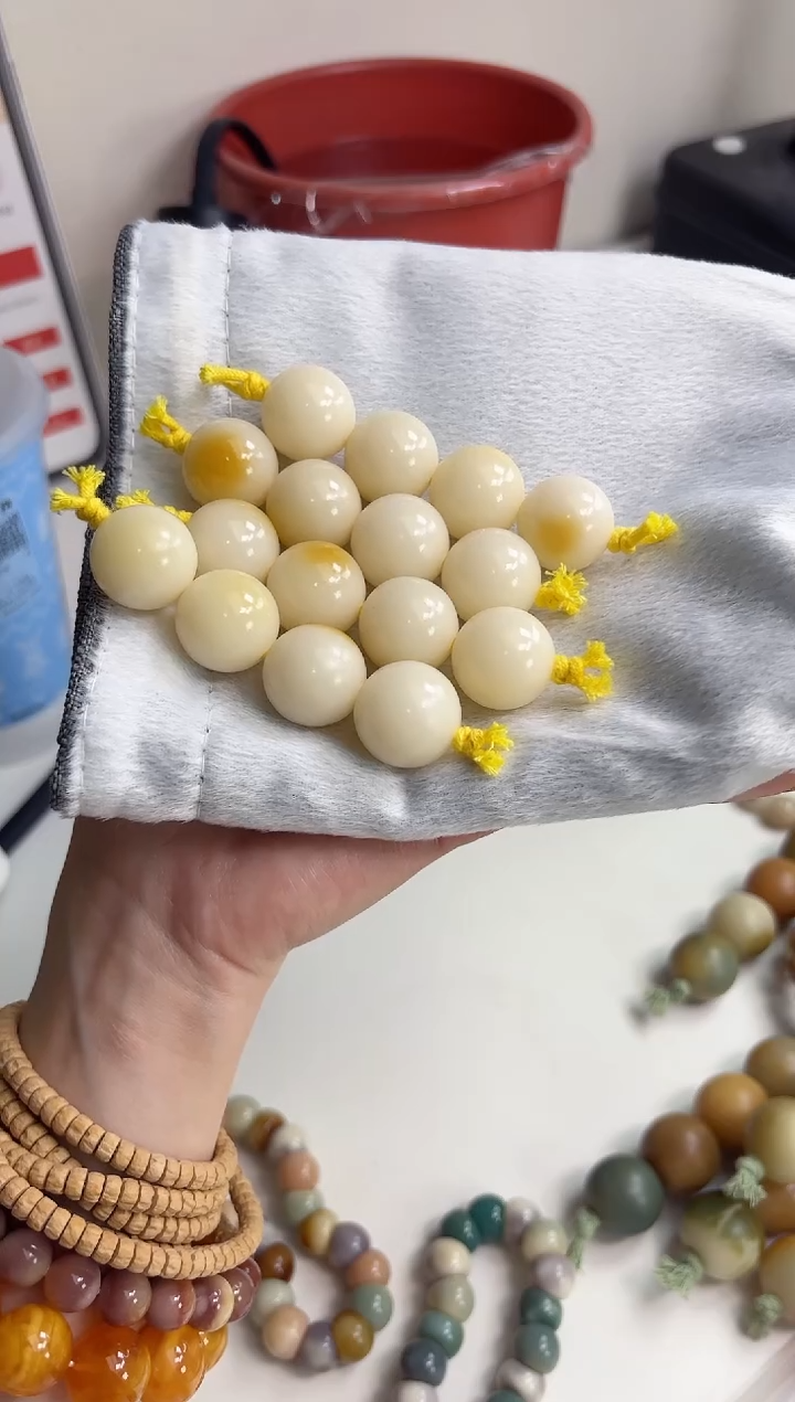 手串菩提根/象牙果干磨圆珠黄金瞳20mm棒棒糖瑕疵不补随机