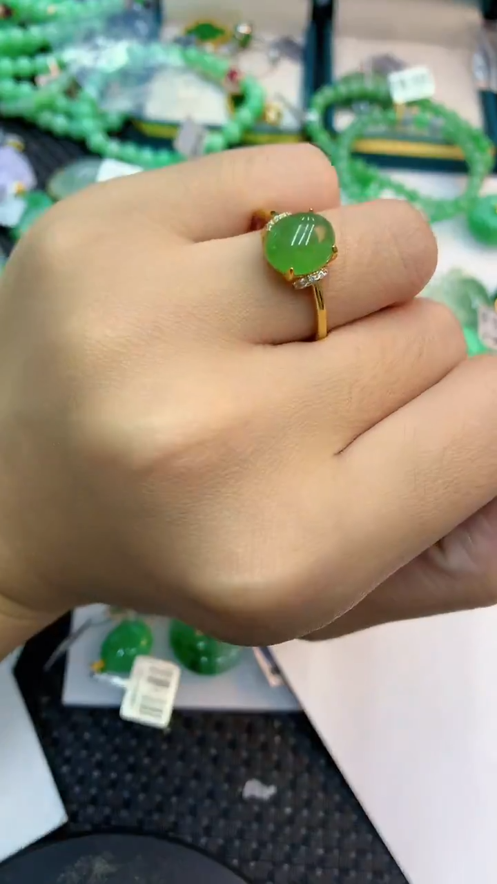 颈饰未镶嵌翡翠1