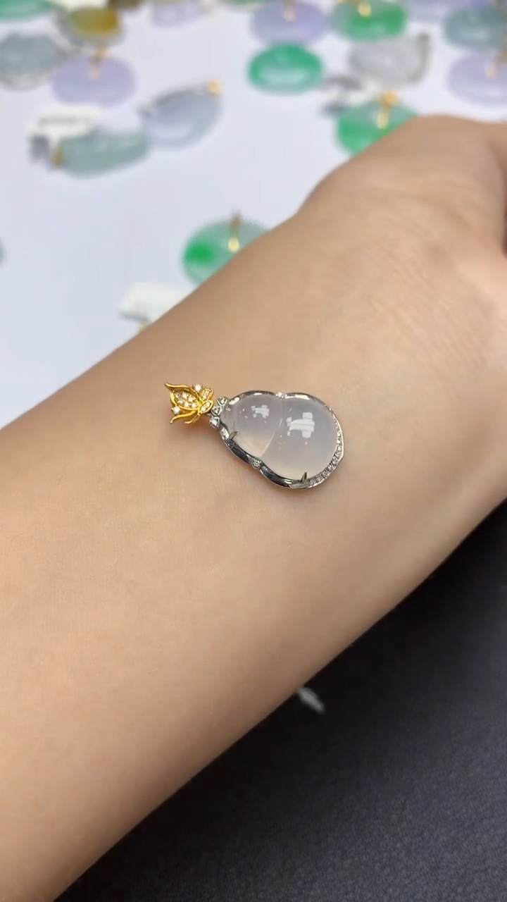 翡翠18K金镶嵌颈饰天然缅甸a货翡翠百元以上9元证书费自理