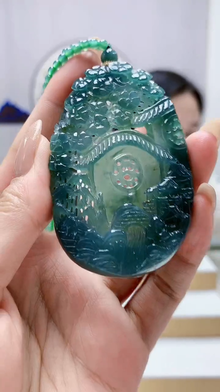 未镶嵌定制翡翠4852MM-毛货挂件77赠珠链