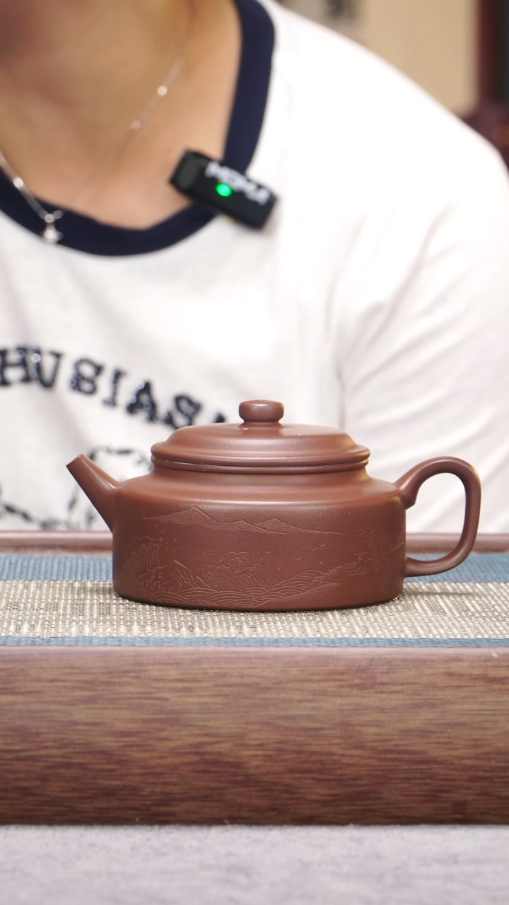 茶壶紫砂底槽青扁德钟