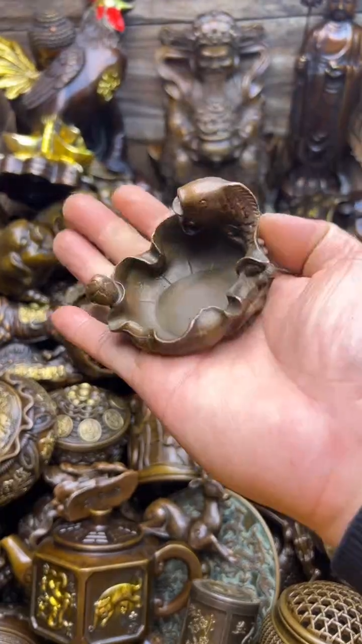 精美铜器，点击下单