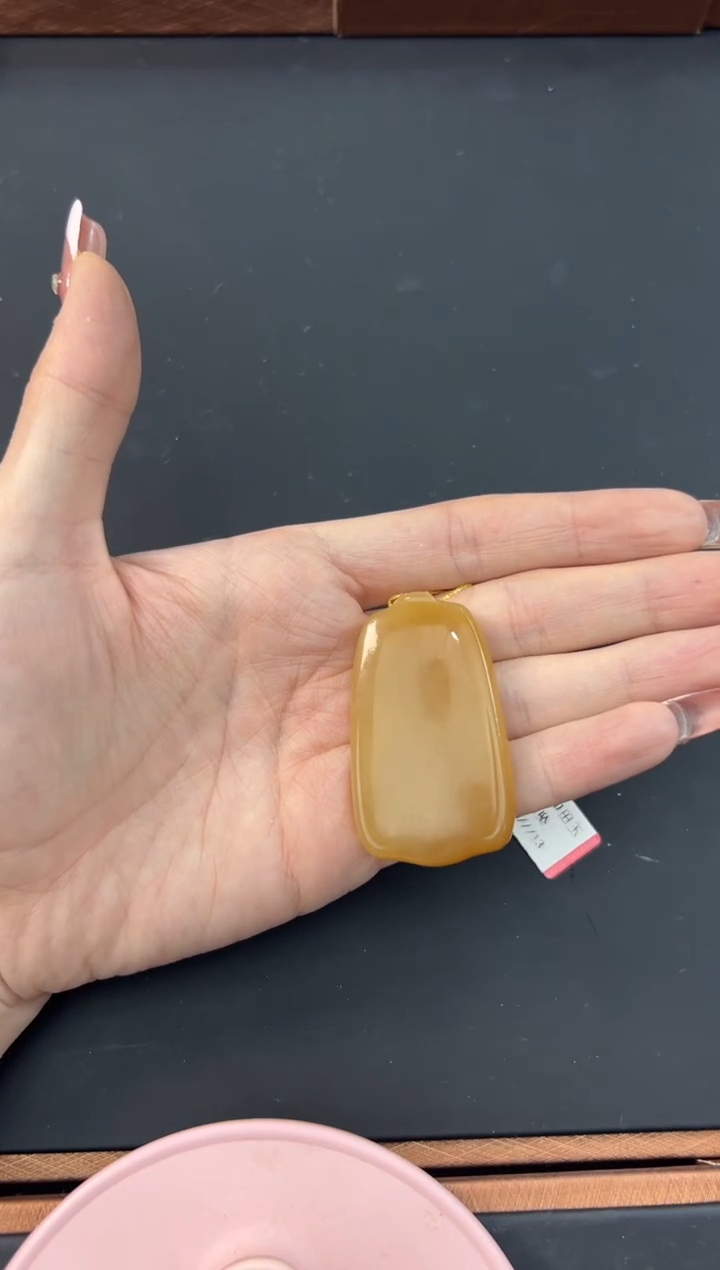 【闪购商品】和田玉吊坠(赠链)未镶嵌且末金山微色差吊坠