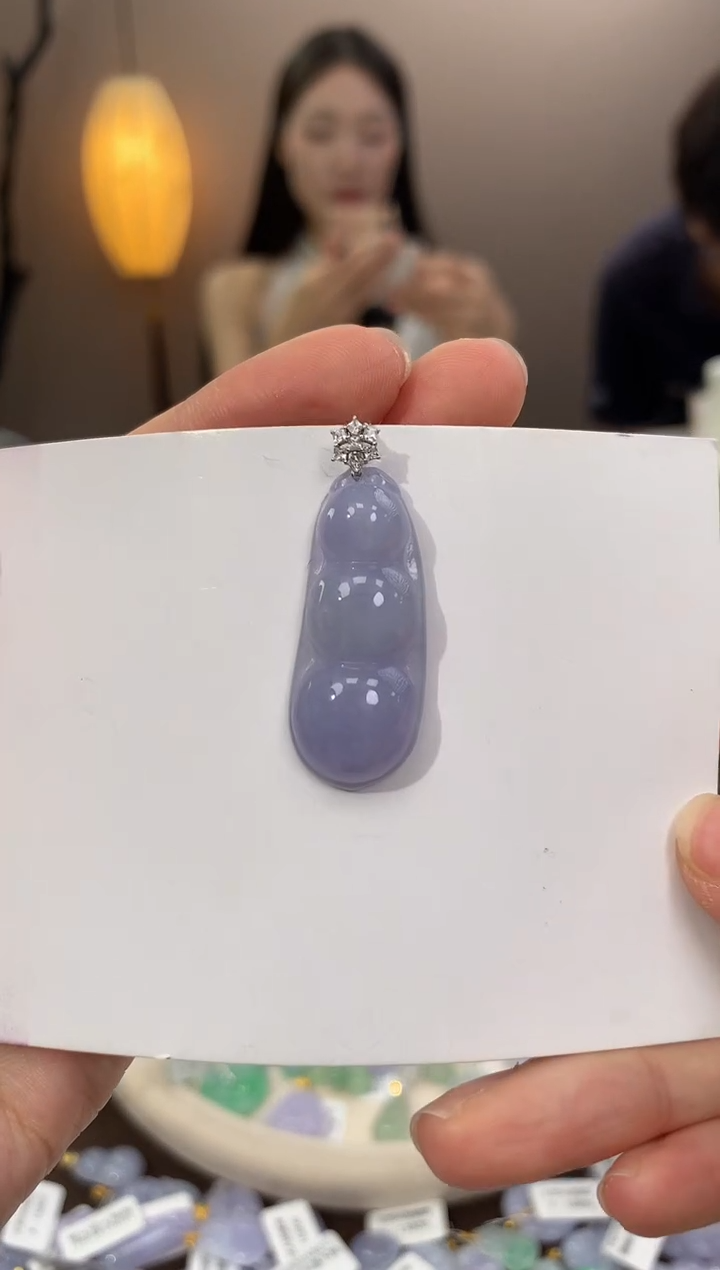 翡翠18K金镶嵌颈饰天然缅甸a货翡翠