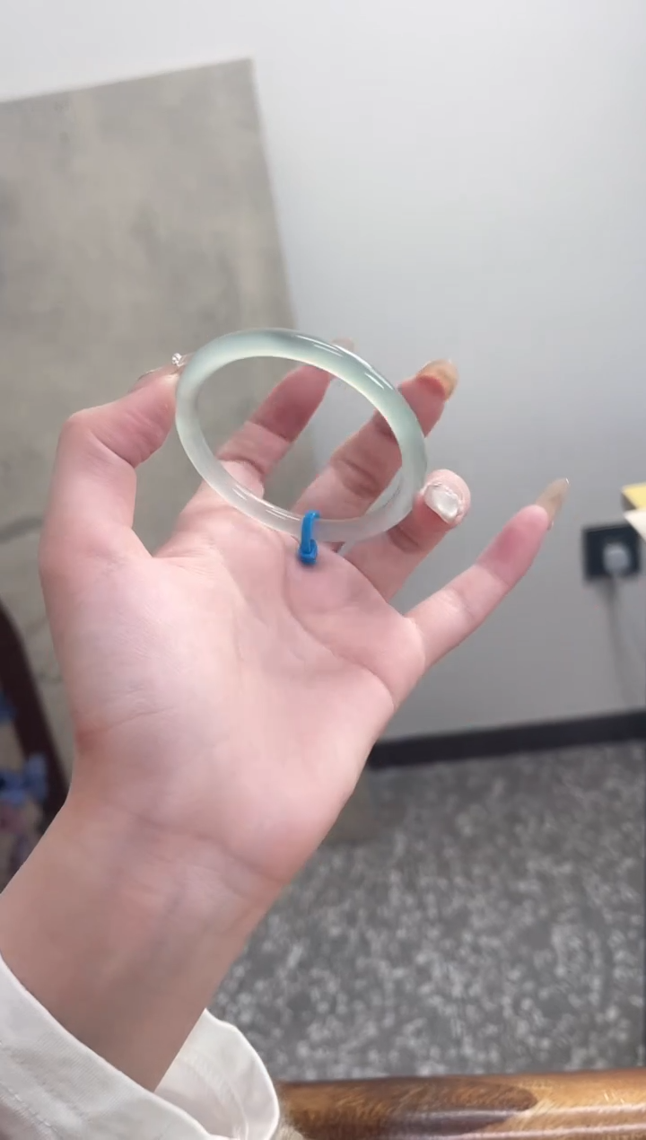 【闪购商品】玛瑙/玉髓手镯未镶嵌53圈 需要包容