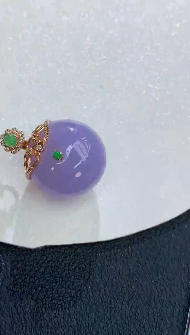 颈饰18K金镶嵌翡翠赠礼盒证书 麦麦