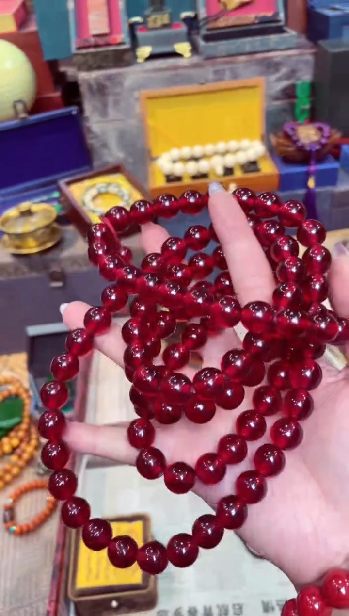 【闪购商品】血珀颈饰未镶嵌