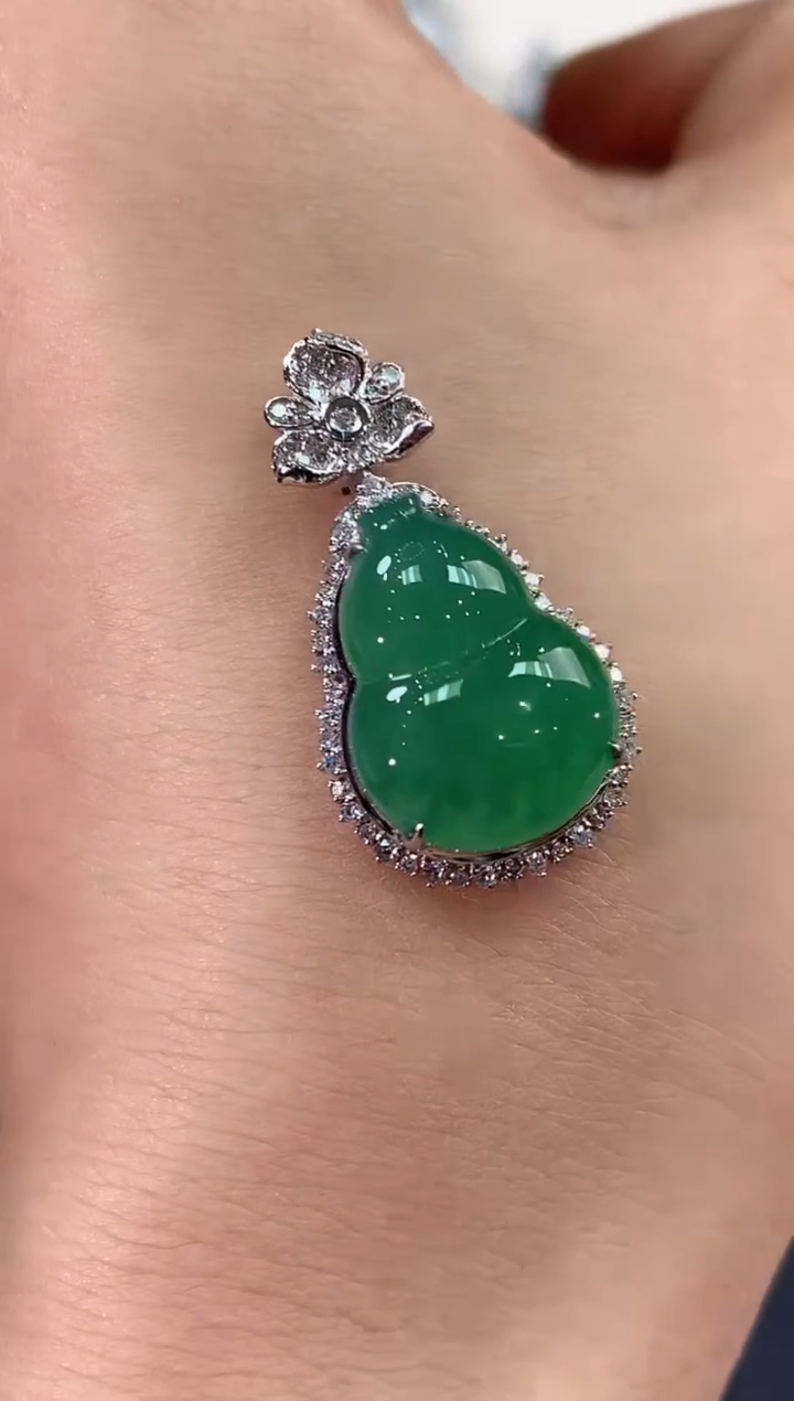 【闪购商品】翡翠吊坠(不含链)18K金镶嵌B242