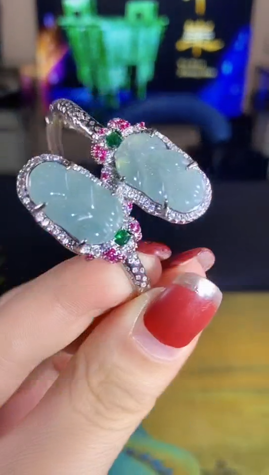 【闪购商品】翡翠颈饰钛钢00147536982