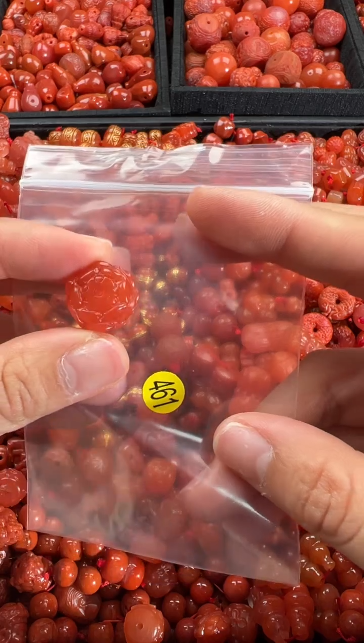 【闪购商品】南红玛瑙颈饰未镶嵌1