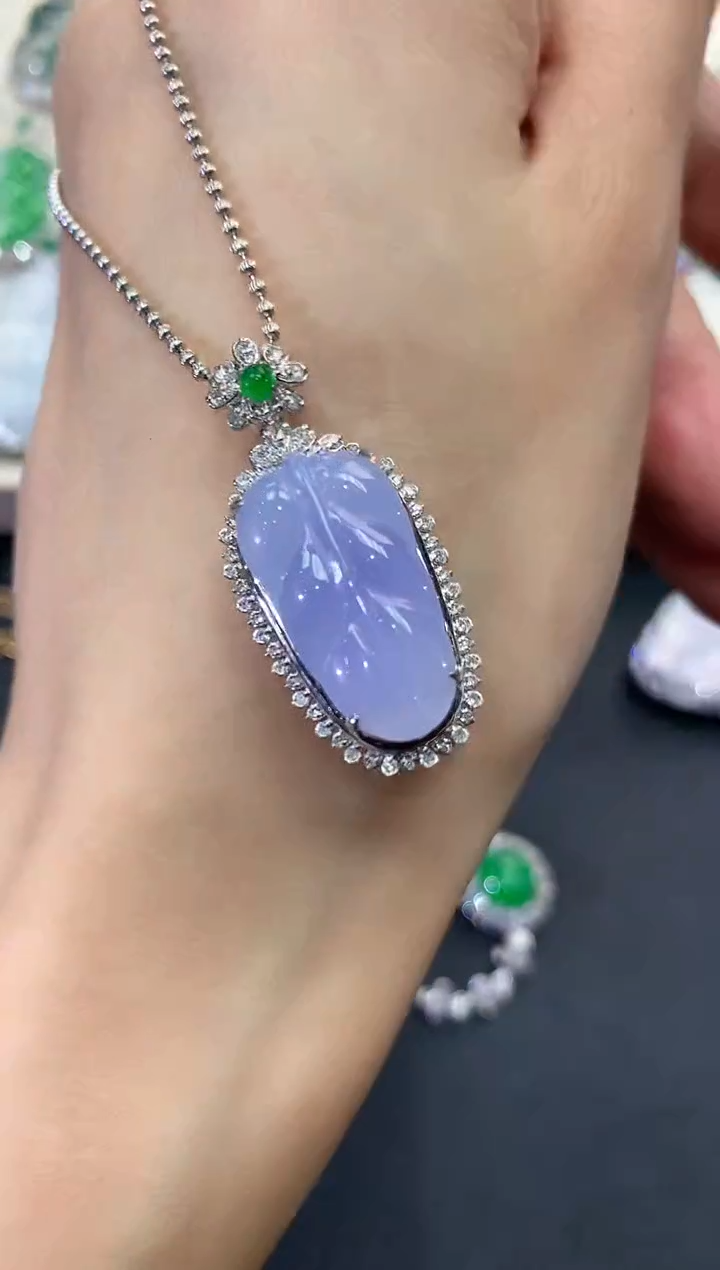 【闪购商品】翡翠吊坠(不含链)18K金镶嵌a130紫货有色差