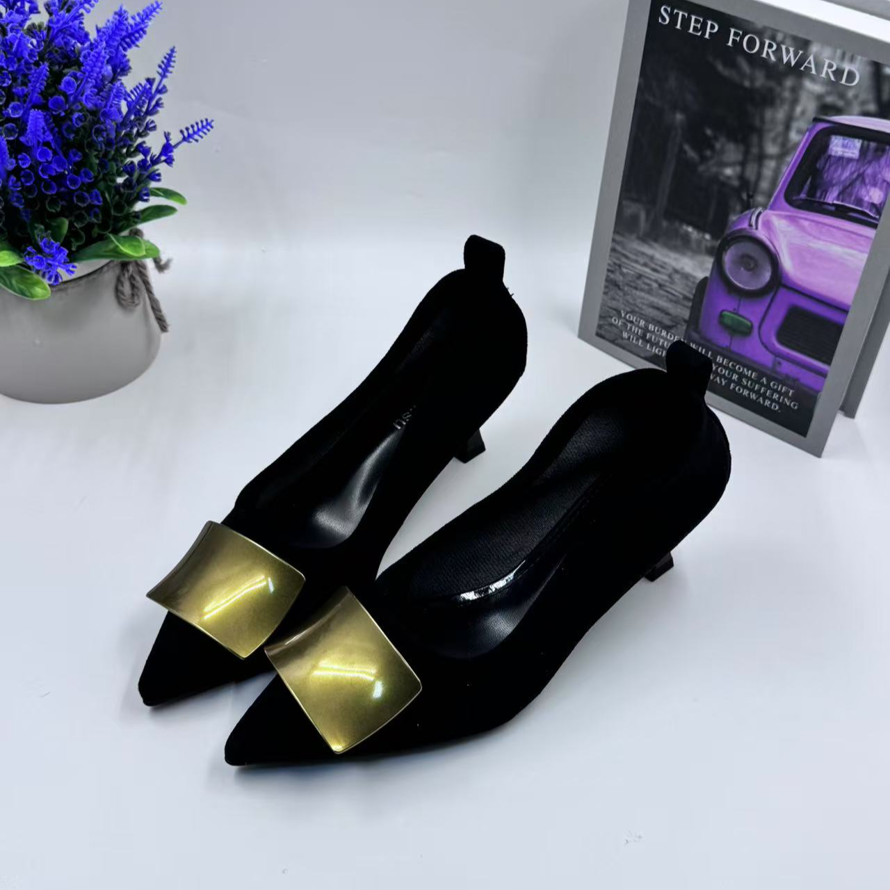 A8005金属四季通用细跟尖头单鞋黑色女鞋赫本风