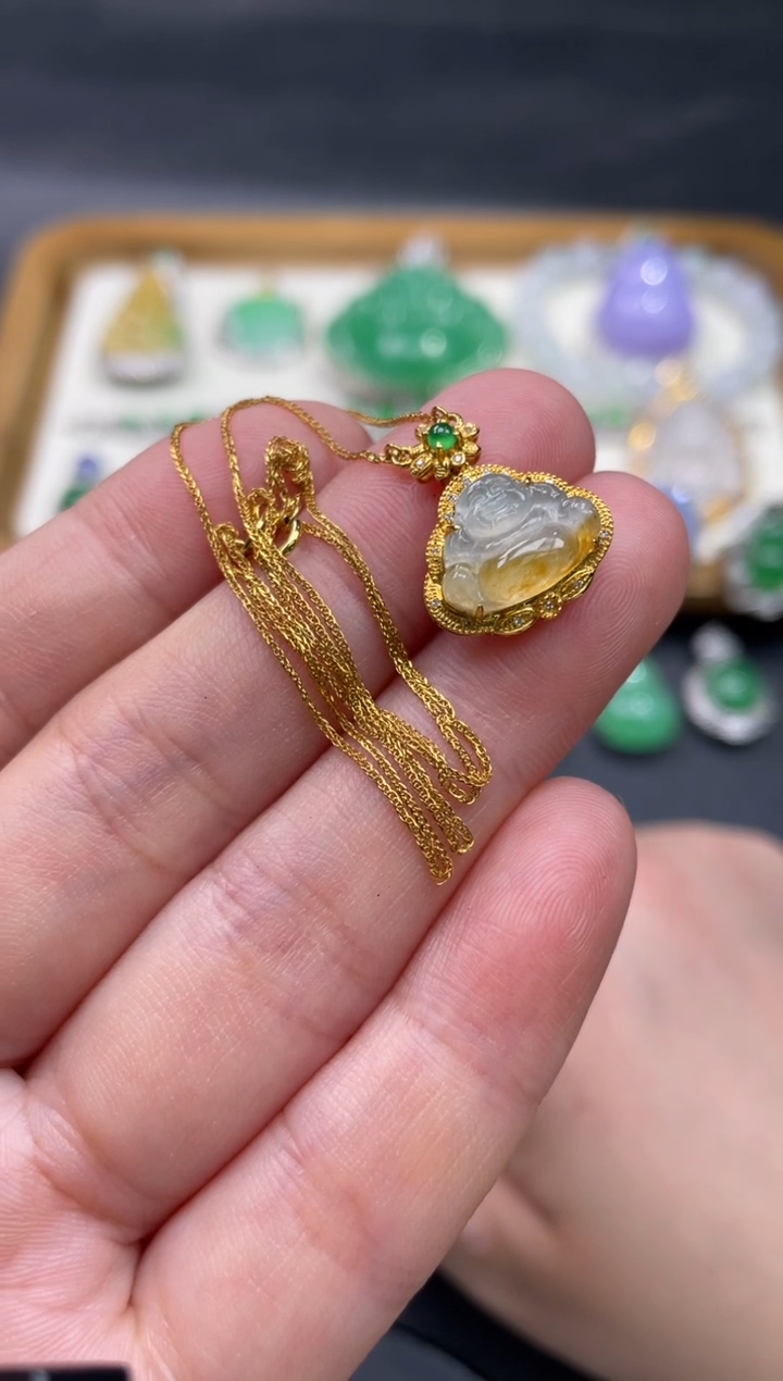 【闪购商品】翡翠颈饰18K金镶嵌81.........