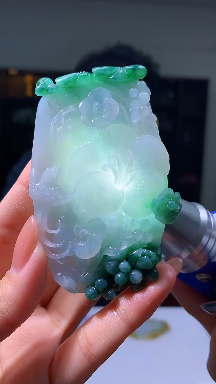 【闪购商品】定制翡翠未镶嵌1051hm-毛货挂件