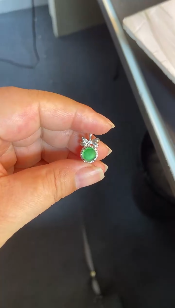 吊坠(不含链)银S925镶嵌翡翠1