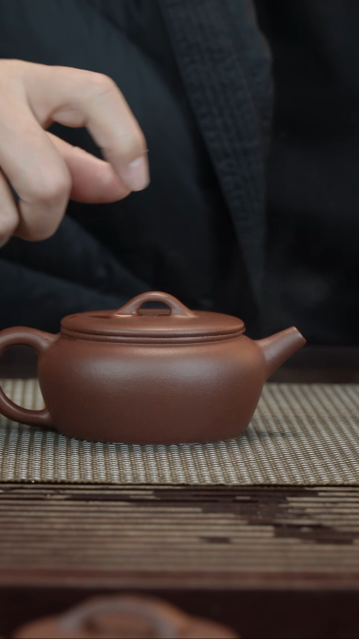 【闪购商品】紫砂茶壶底槽清大斌诗意