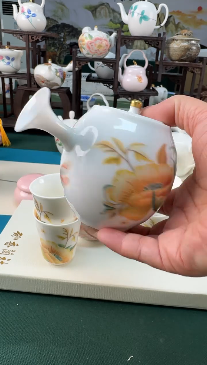 【闪购商品】瓷器 ······.......