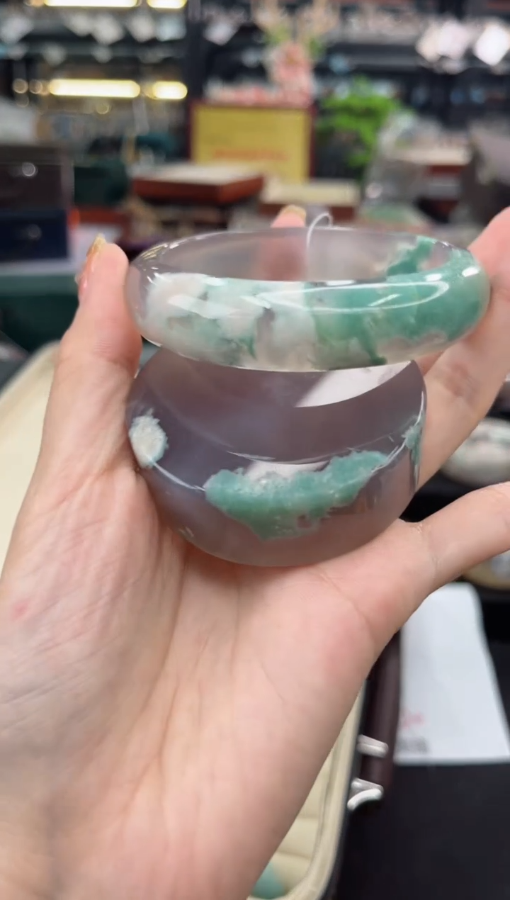 【闪购商品】石英质玉手镯未镶嵌60圈口（赠品镯心）3S999