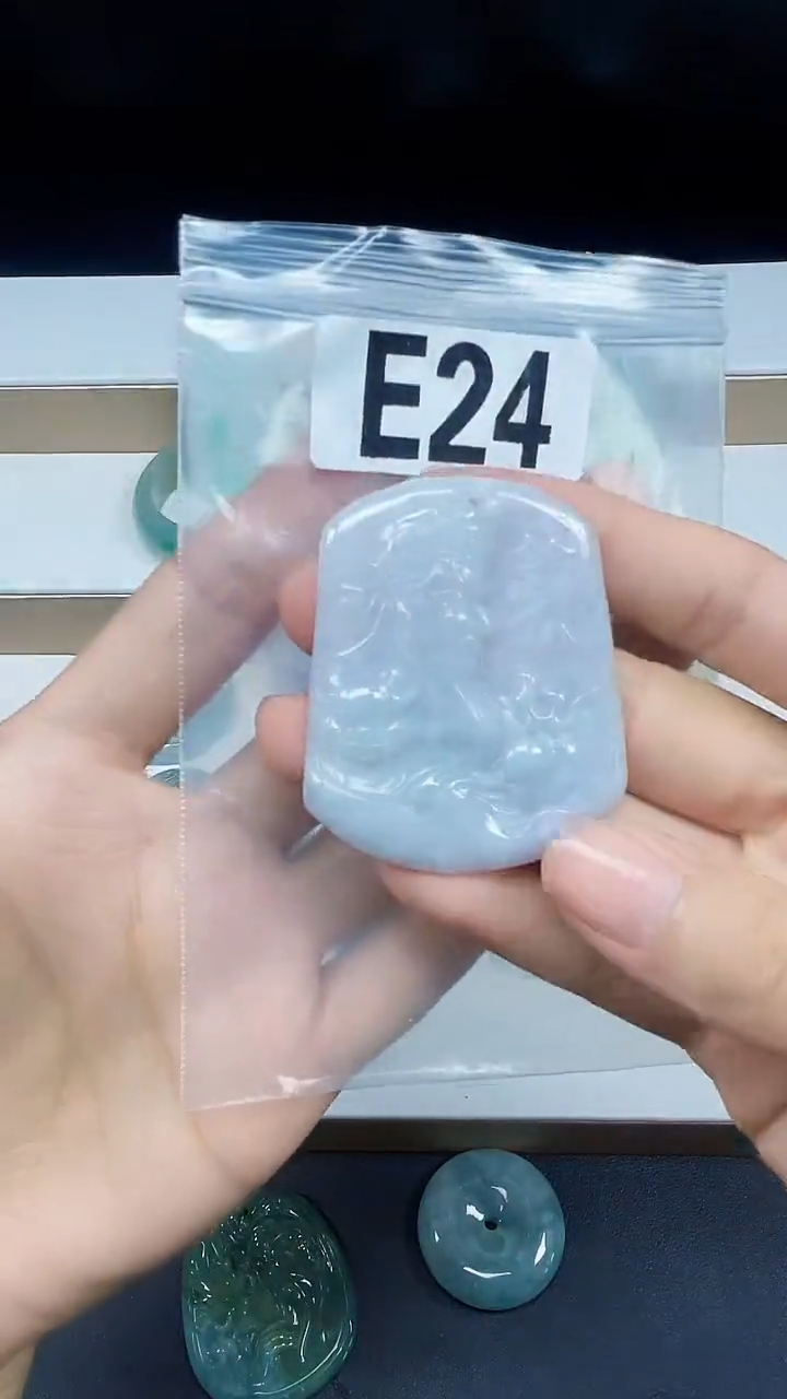 颈饰未镶嵌翡翠翡翠珠宝吊坠挂件