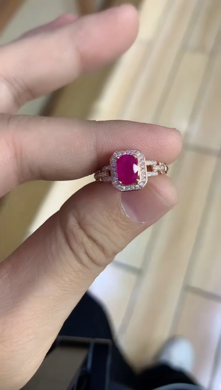 【闪购商品】红宝石戒指银S925镶嵌.........