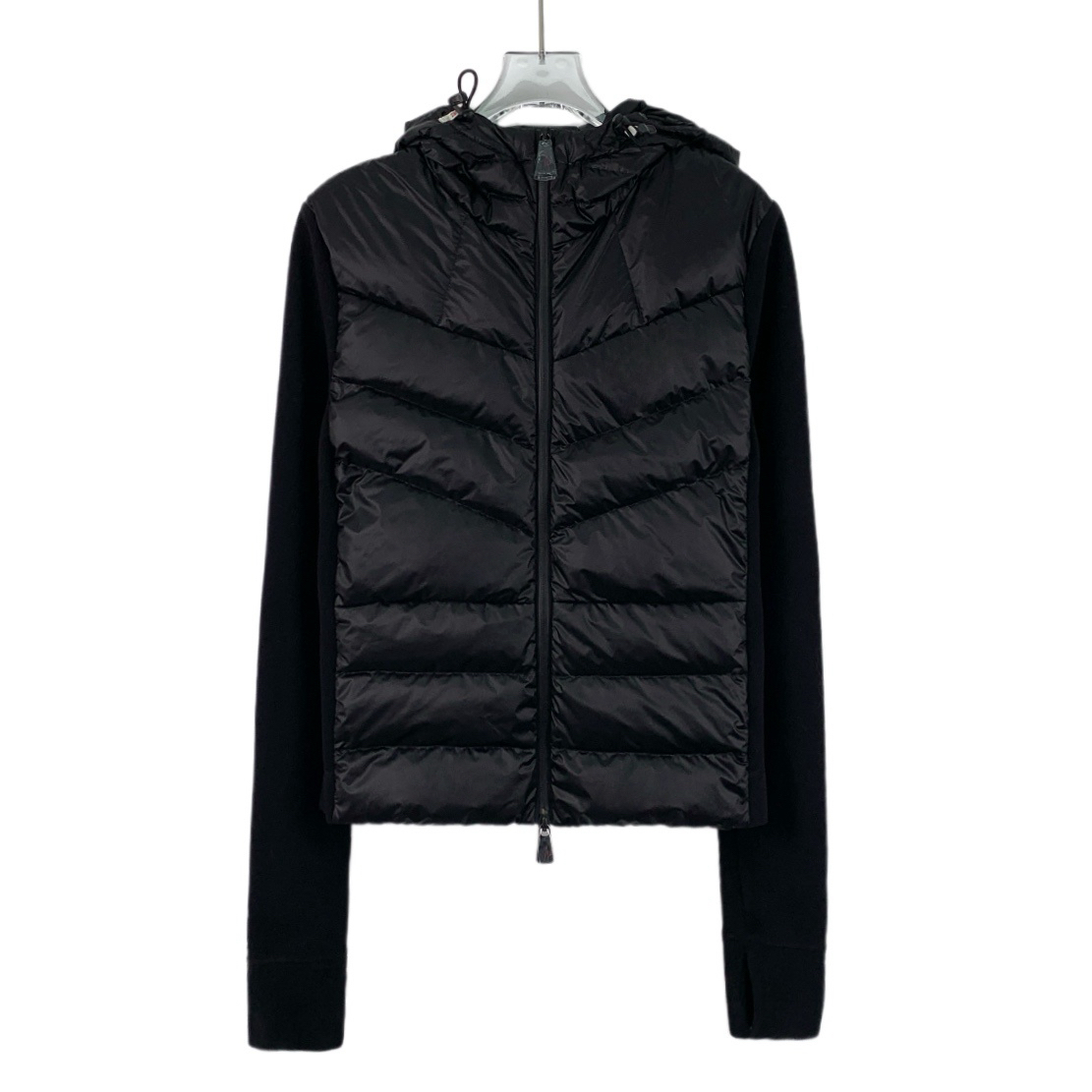 99新 MONCLER IW0222 黑色徽标刺绣连帽拉链针织羽绒服外套 M码