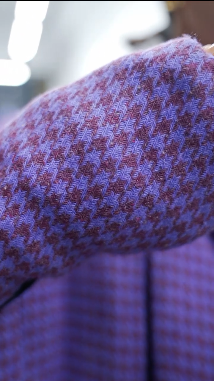 混纺3米羊毛加微量时装紫色调千鸟格服装面料 幅宽140CM330G/M