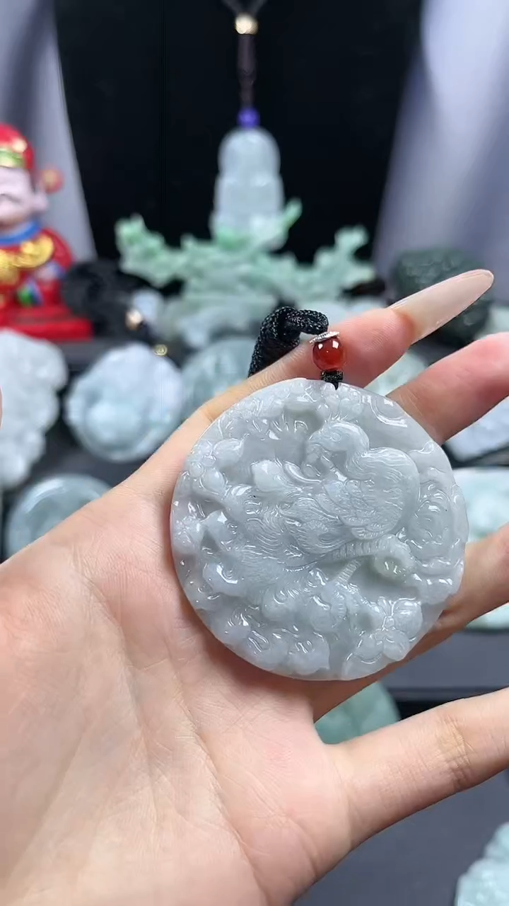 【闪购商品】翡翠颈饰未镶嵌凤凰