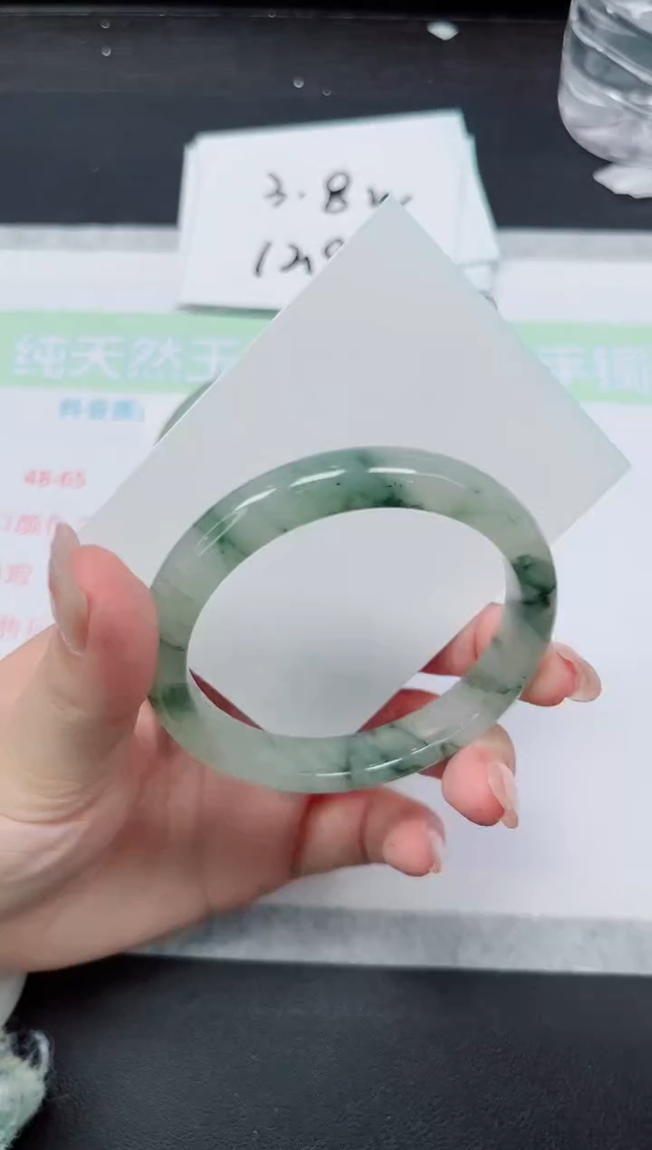 【闪购商品】石英质玉手镯未镶嵌345