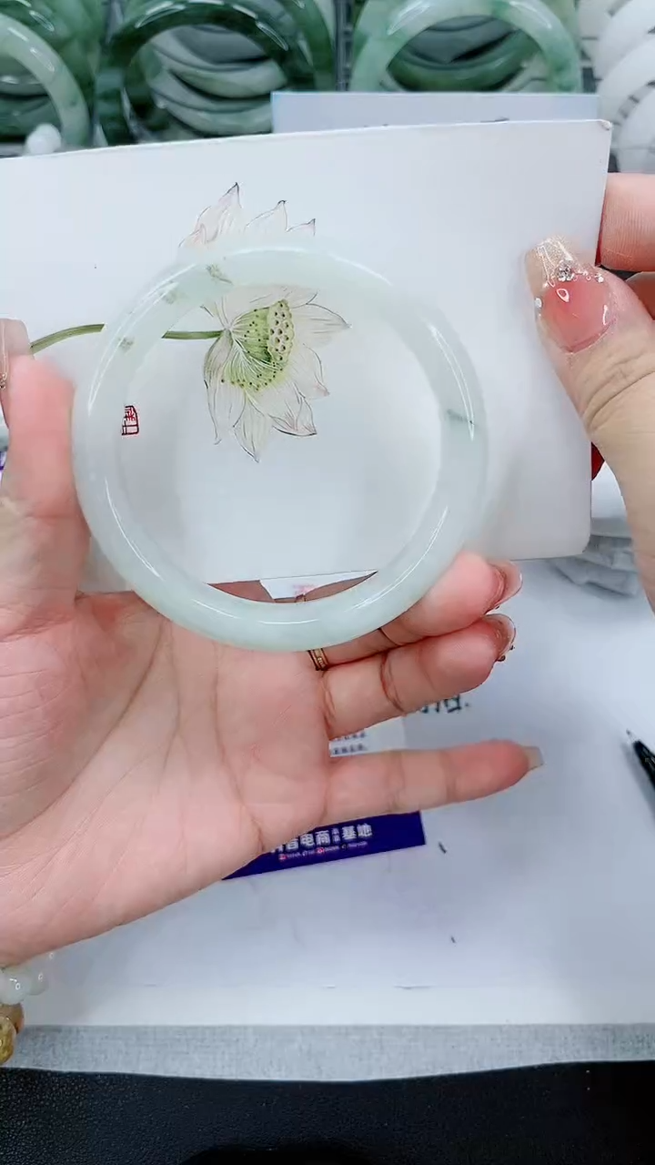 【闪购商品】石英质玉手镯未镶嵌21号/60-61圈