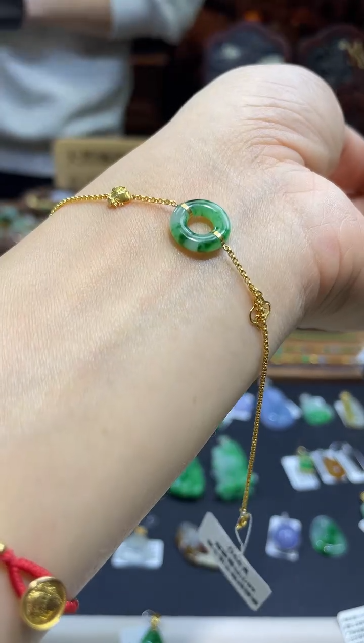 颈饰18K金镶嵌翡翠手链