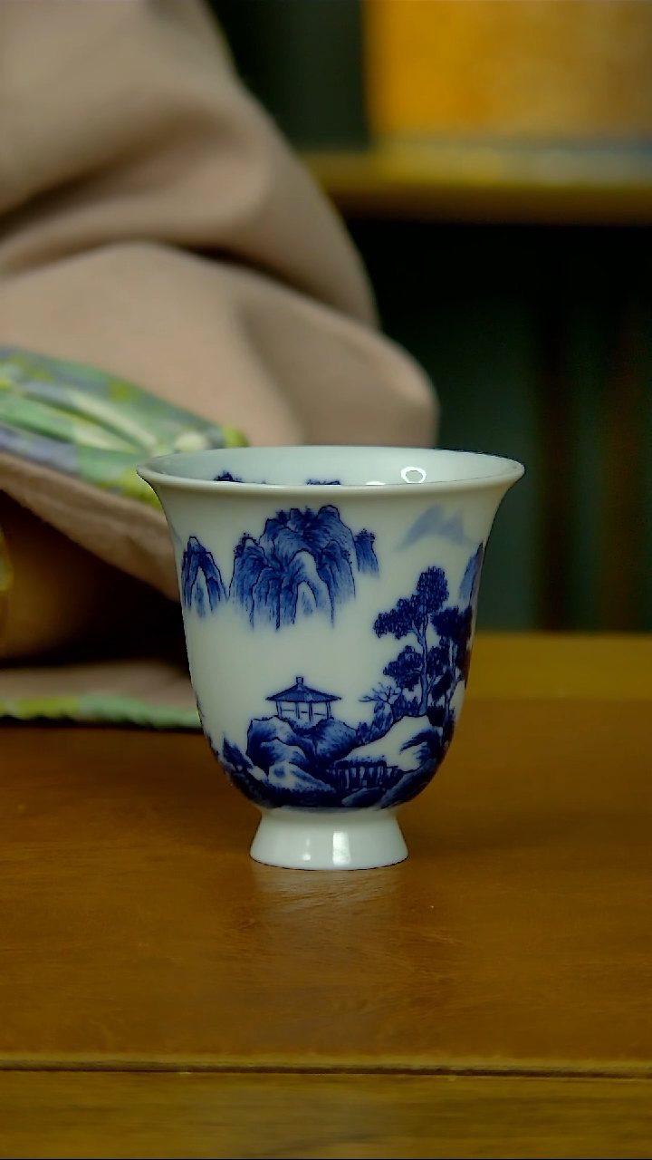 【闪购商品】陶瓷山水杯子     355