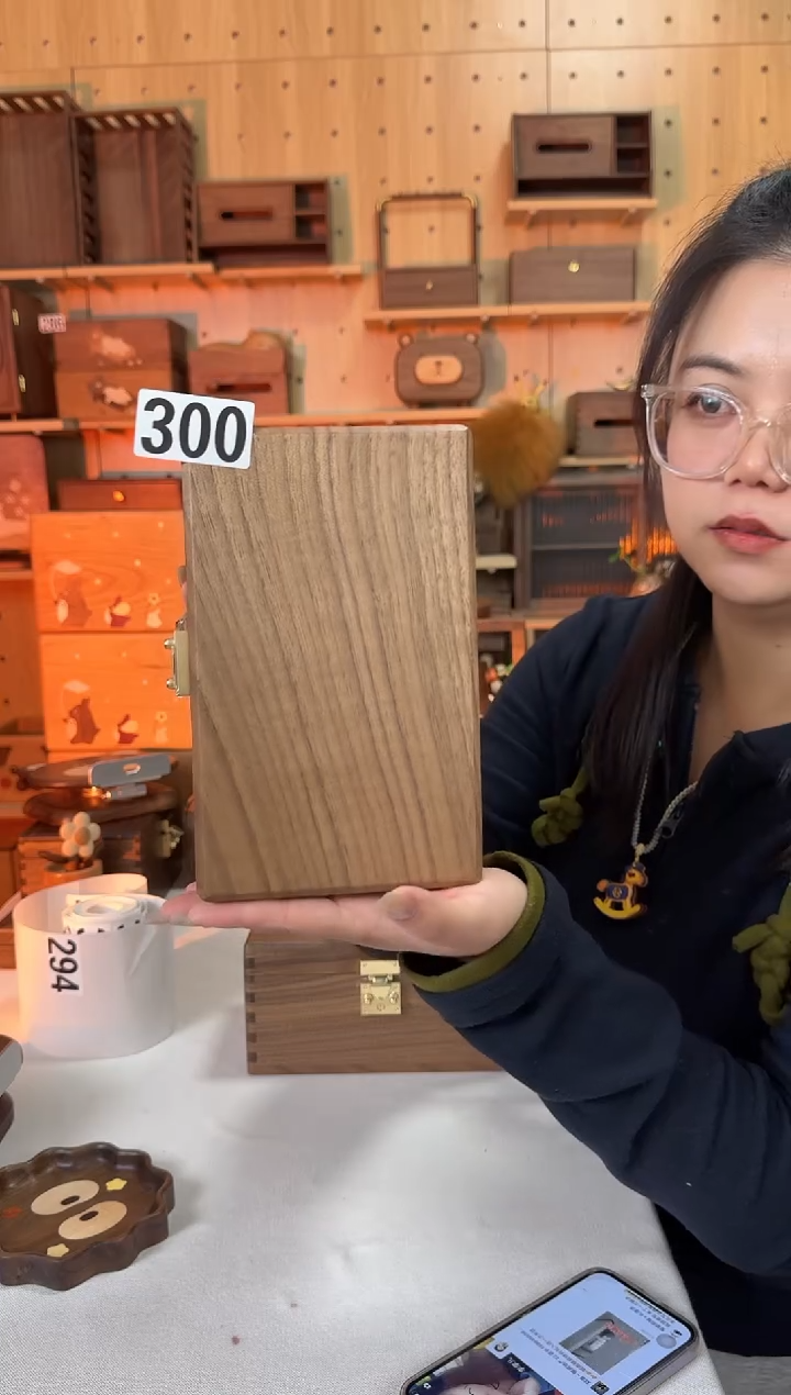 木300号北美黑胡桃带锁手镯