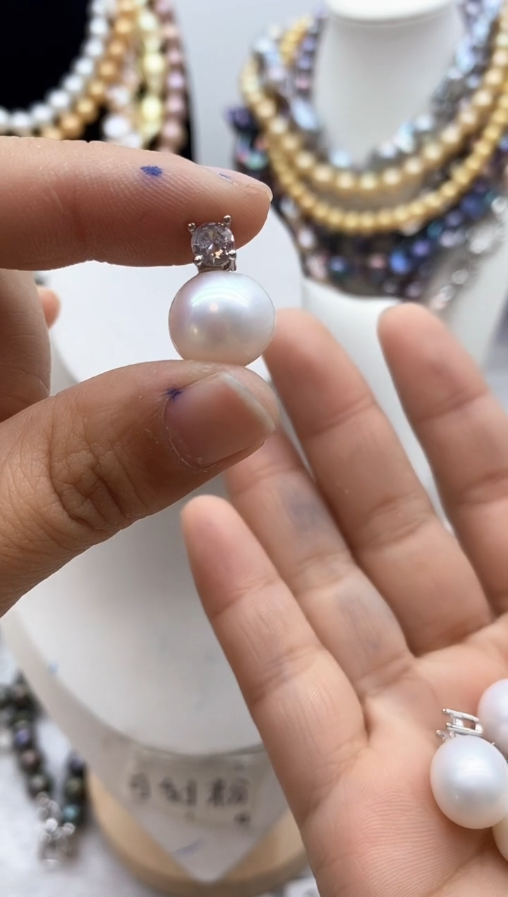 【闪购商品】淡水珍珠颈饰钛钢75