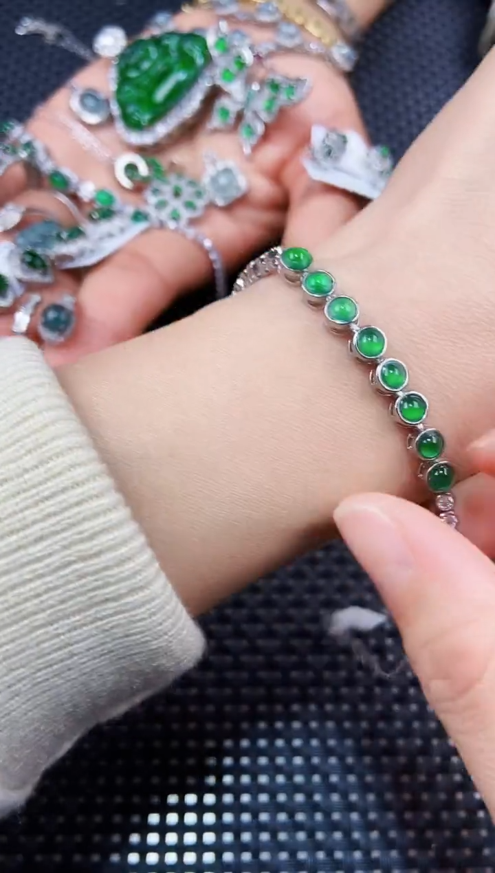 【闪购商品】翡翠手链未镶嵌111111111