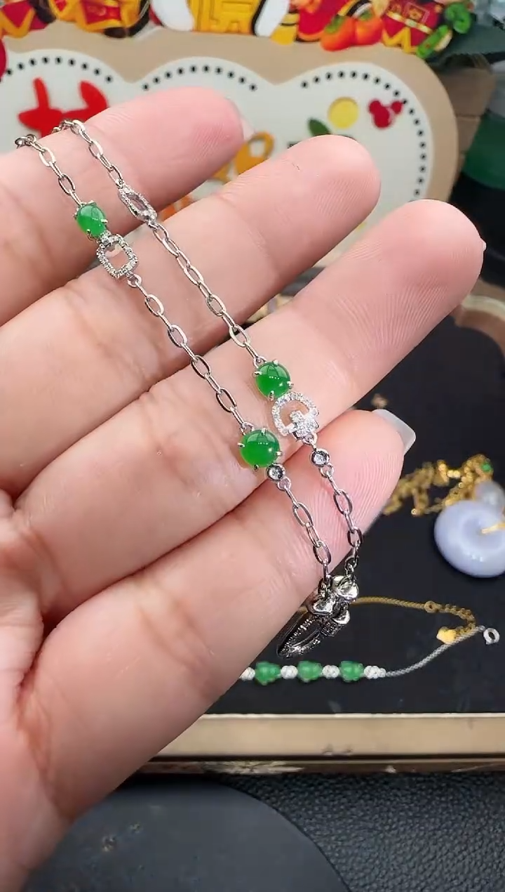 套链18K金镶嵌翡翠勿拍