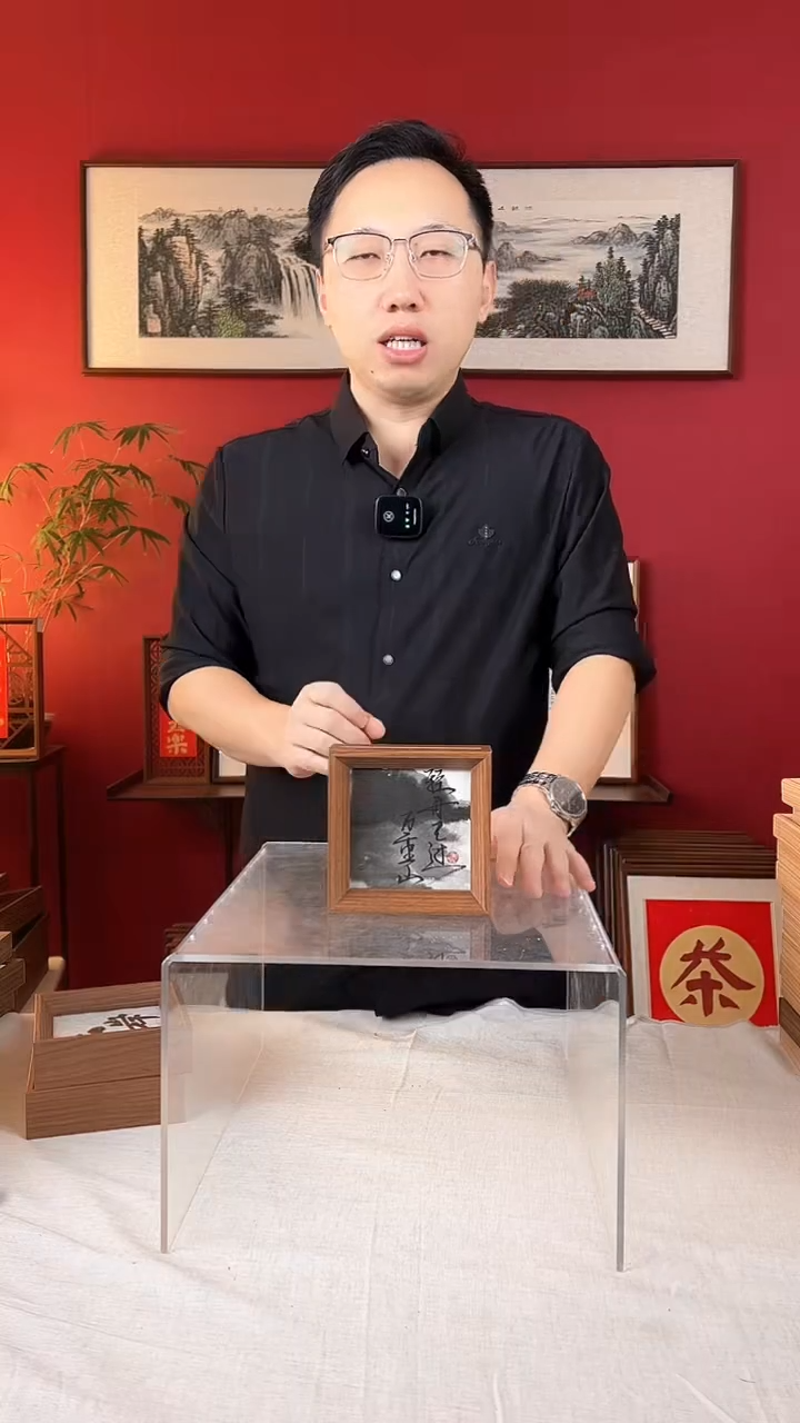 【闪购商品】国画轻舟已过万重山14*14手绘摆台