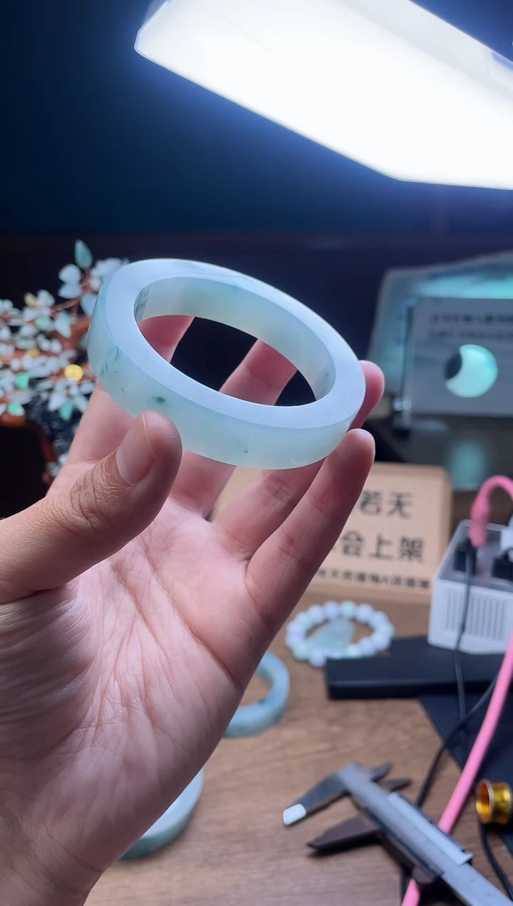 【闪购商品】定制翡翠手镯未镶嵌定制