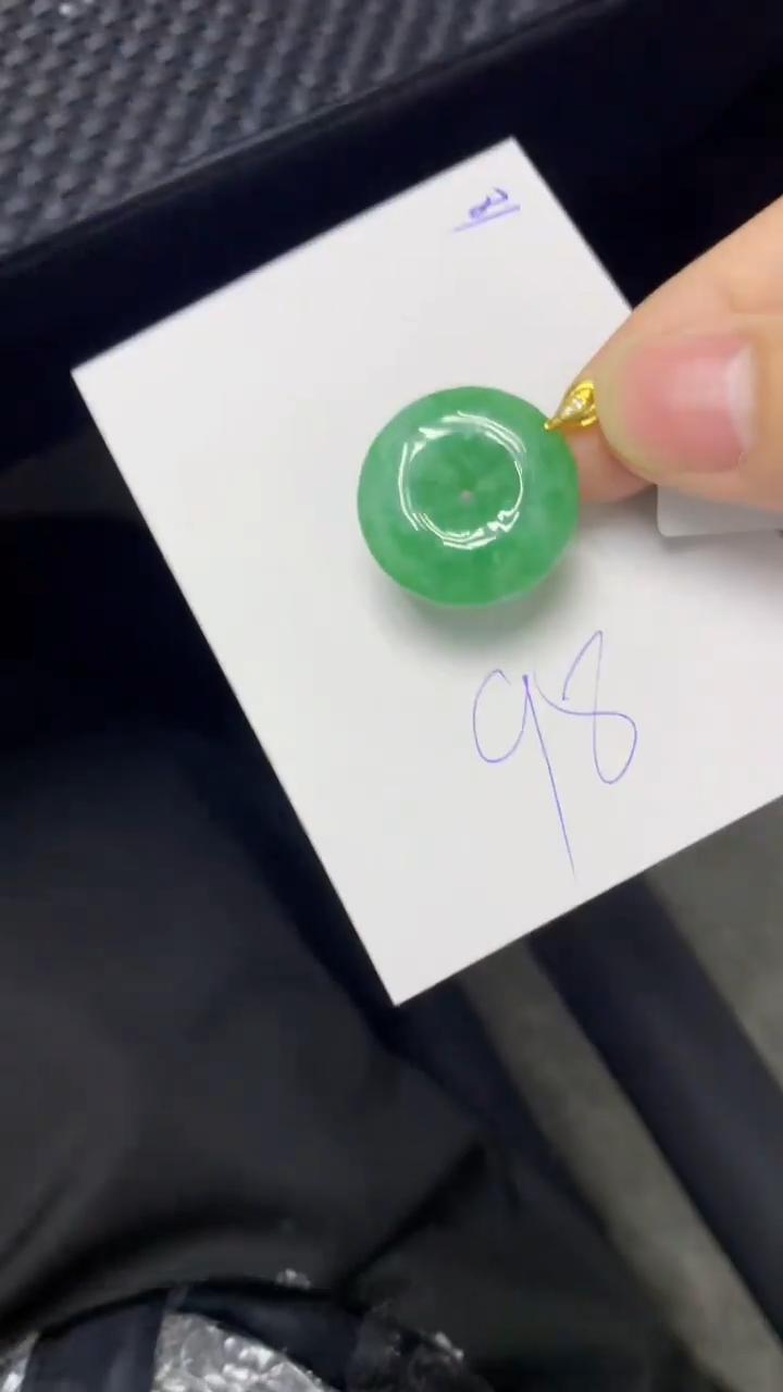 颈饰未镶嵌翡翠缅甸A货翡翠