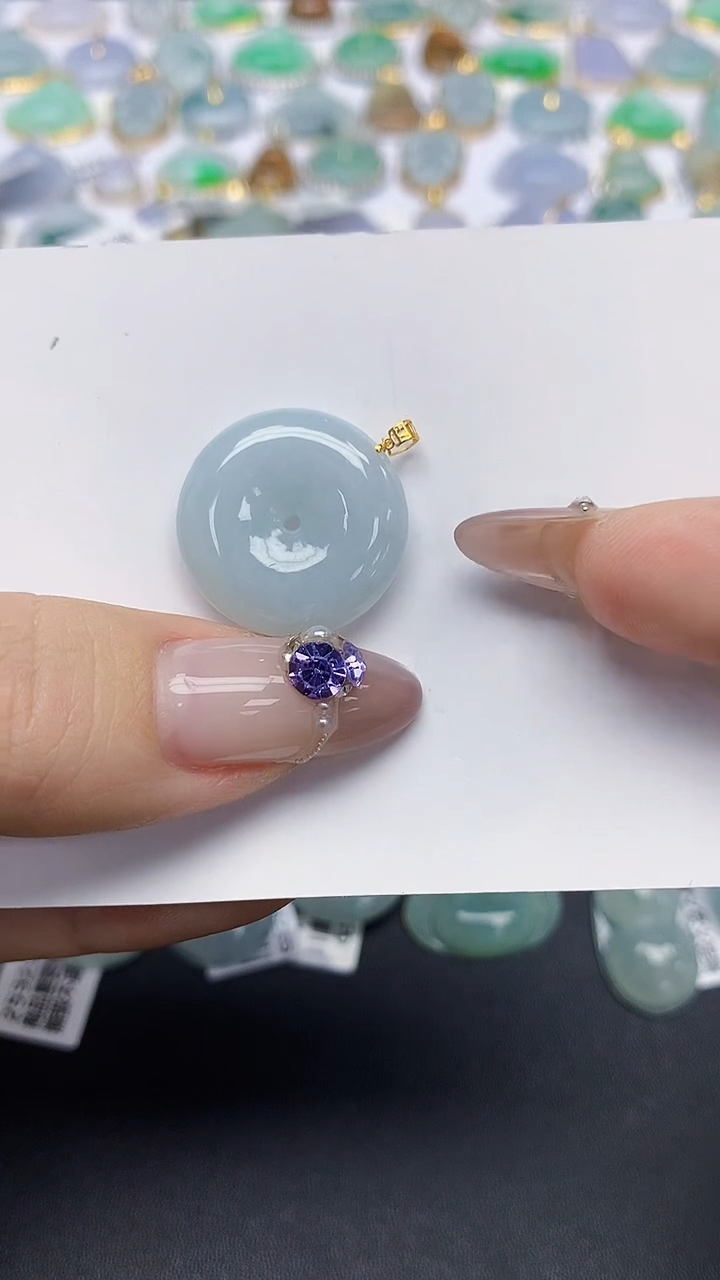 翡翠18K金镶嵌颈饰天然翡翠A货