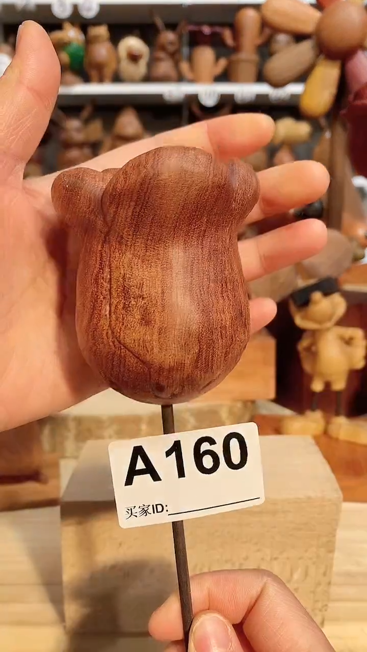 【闪购商品】木木雕摆件可爱卡通