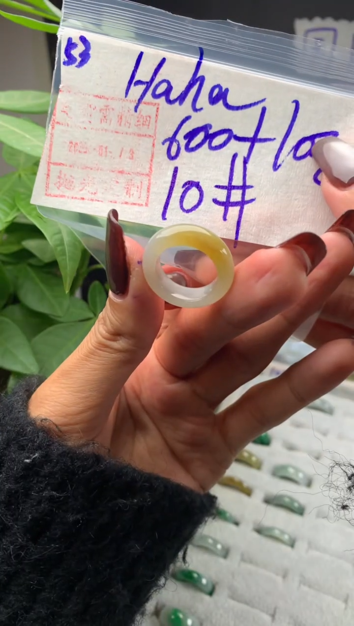 【闪购商品】定制翡翠未镶嵌戒圈10*610元毛货需精细抛光