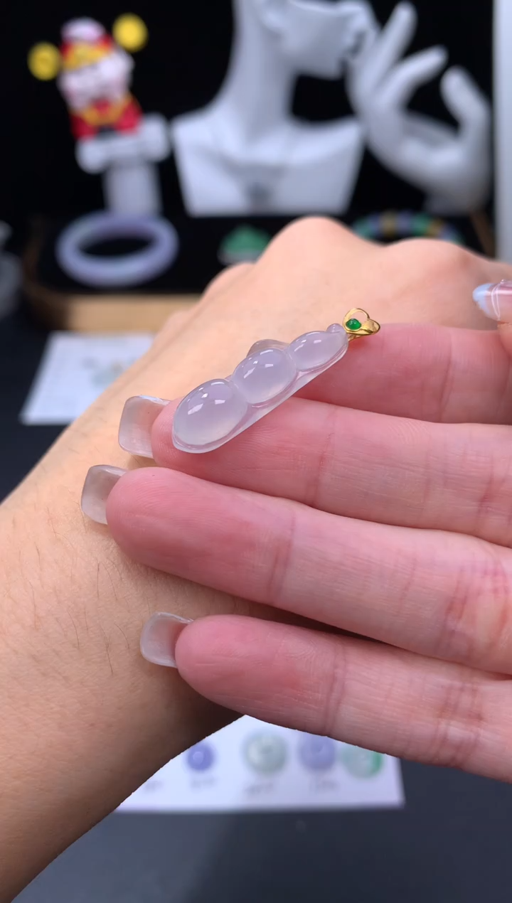 18K金镶嵌定制翡翠48小时鉴赏期 退货不扣服务费