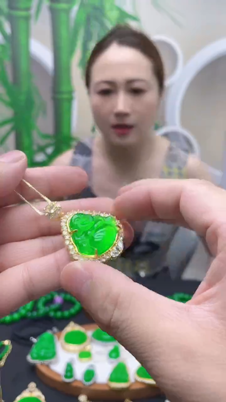 吊坠(赠链)14K金镶嵌翡翠B67