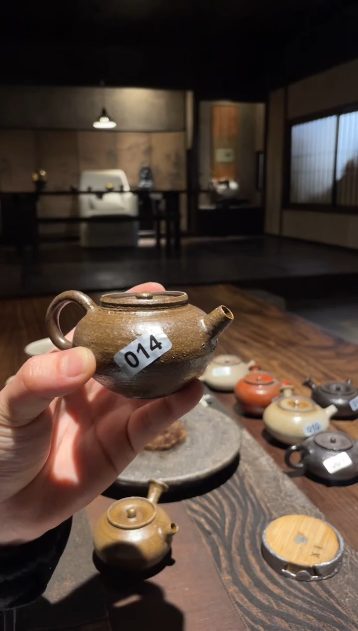 【闪购商品】0正把壶..........014