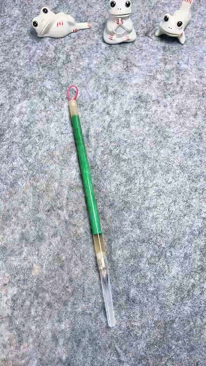 兔尖小楷毛笔一支